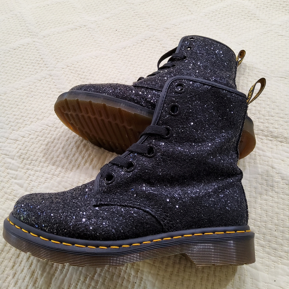Dr. Martens 1460 Farrah Black Glitter 8-Eye Lace-Up Boot Size 9 - Picture 3 of 10